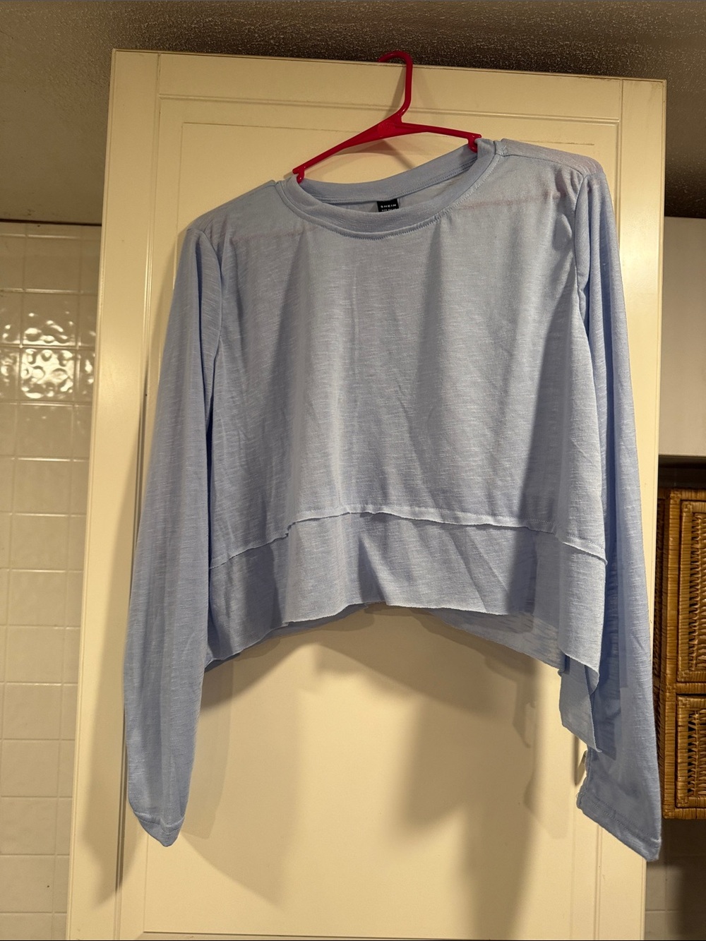 Shein Light Blue & black Cropped Long-Sleeve Top size medium lot of 2 7:28